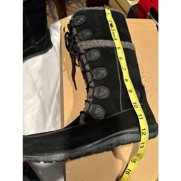 Timberland Zesta Suede Boots, Size 9, Black