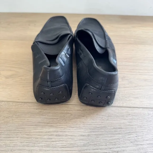 Tod's Black Leather Loafers Size 10