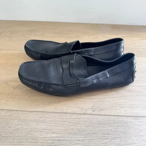 Tod's Black Leather Loafers Size 10