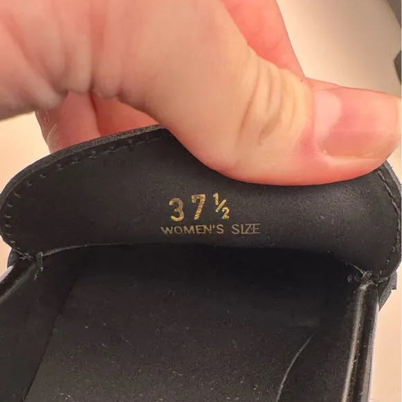 Tod's Fringed Loafers in Black Leather- size 37.5