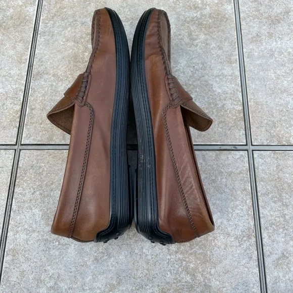 TOD'S leather loafers