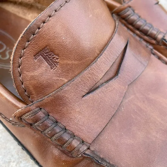 TOD'S leather loafers