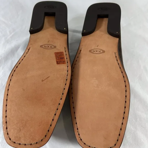 TOD'S Pellame Brown Suede Buckle Loafers Made in Italy Marked as 7-8.5US