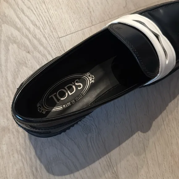 TODS Spazzolato Leather Black Platform White Penny Strap Loafer Italy EU 38 1/2