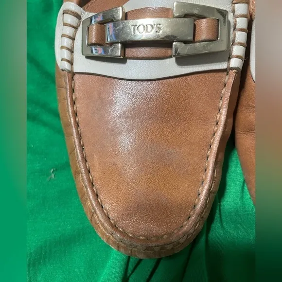 Tods Tan Gommino Loafers Sz 38.5