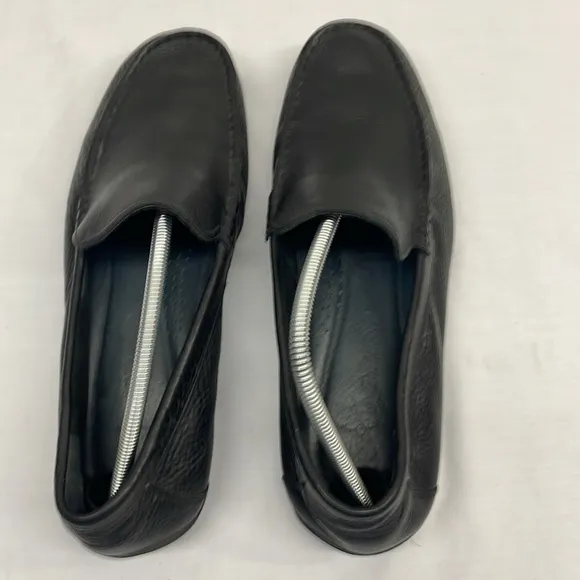 Tommy Bahama Nassau Venetian 11.5 Leather Loafers