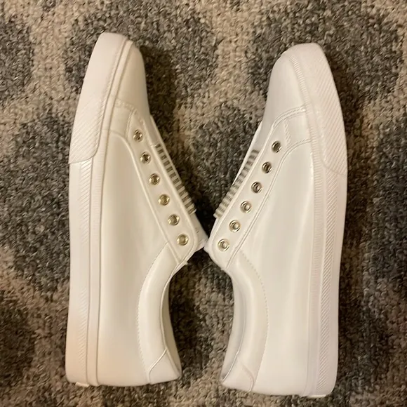 Tommy Hilfiger slip on white sneakers