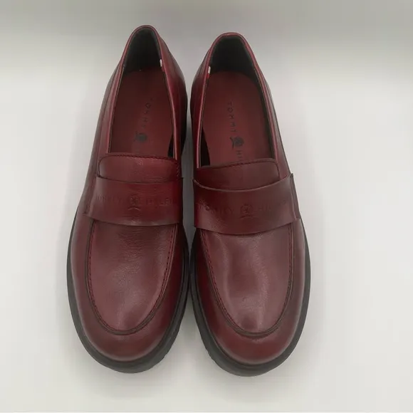 Tommy Hilfiger Women Burgundy Lab Leather Slip-On Lug Sole Casual Loafers SZ 12
