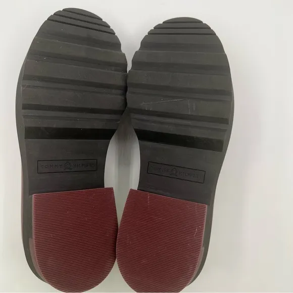 Tommy Hilfiger Women Burgundy Lab Leather Slip-On Lug Sole Casual Loafers SZ 12