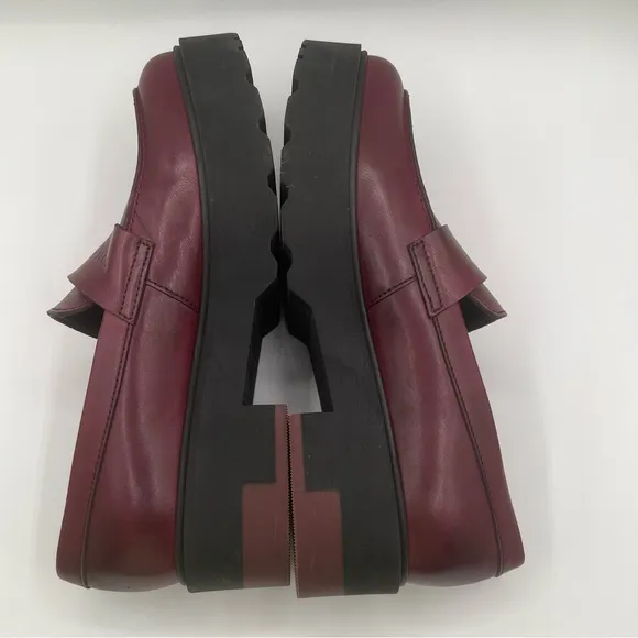 Tommy Hilfiger Women Burgundy Lab Leather Slip-On Lug Sole Casual Loafers SZ 12