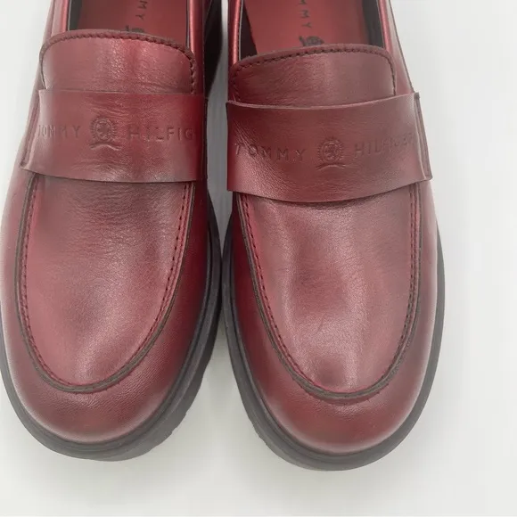 Tommy Hilfiger Women Burgundy Lab Leather Slip-On Lug Sole Casual Loafers SZ 12