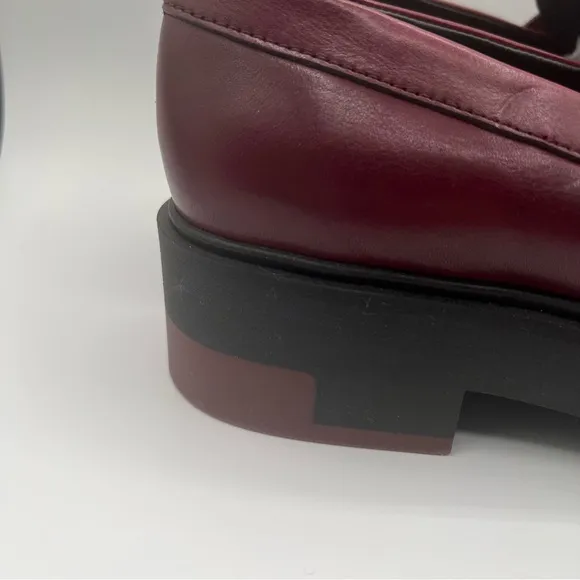 Tommy Hilfiger Women Burgundy Lab Leather Slip-On Lug Sole Casual Loafers SZ 12