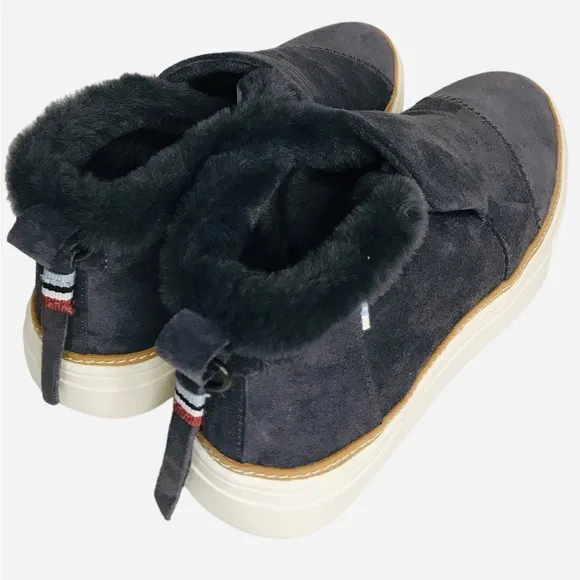 Toms Paxton Faux Fur Lined Gray Suede Slip on Ankle Boots Shoes Women’s Size 6.5