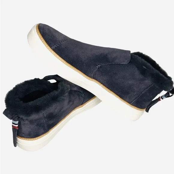 Toms Paxton Faux Fur Lined Gray Suede Slip on Ankle Boots Shoes Women’s Size 6.5