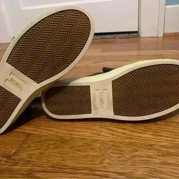 Toms Paxton Slip On Sneakers Suede Shearling in Forged Iron Grey, Womens Size 9