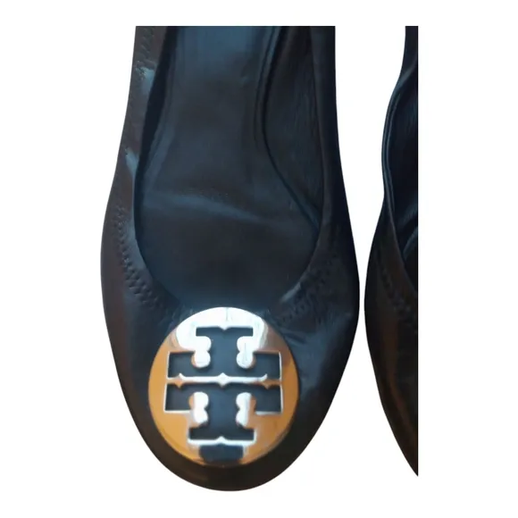 Tory Burch Black and Silver Leather Flats with Metallic Emblem Size 9