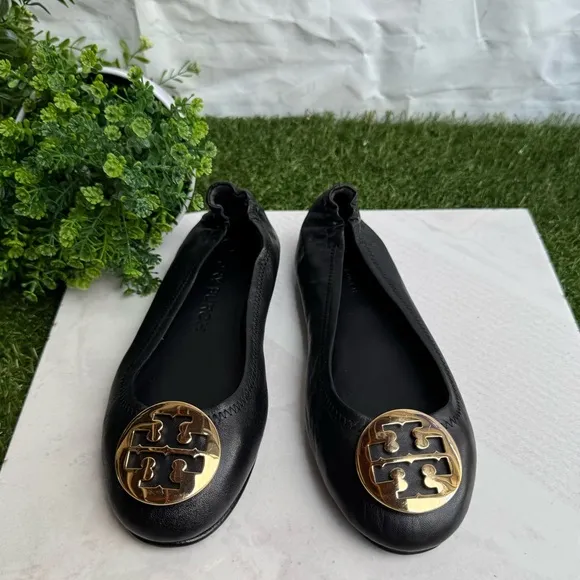Tory Burch Black Leather Ballet Flats size 7 brand new
