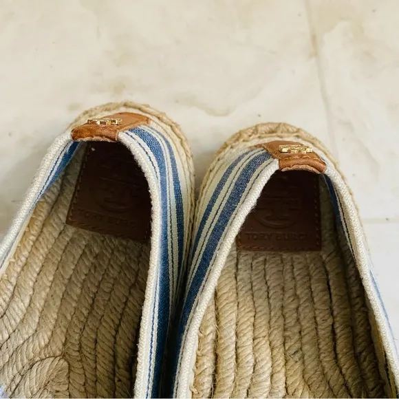 Tory Burch Blue/Cream Stripes Canvas Round Toe Elastic Espadrilles Flats sz 8.5