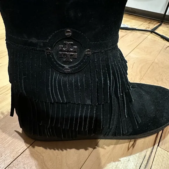 Tory Burch Boots Women’s size 9 Suede Leather