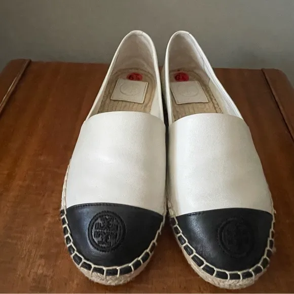 Tory Burch cap toe B/W leather espadrilles w/logo, New w/stickers,Sz 6.5