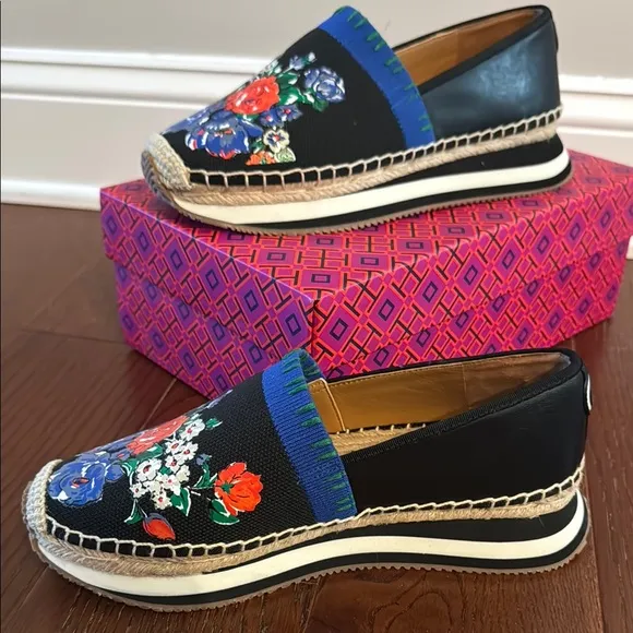 TORY BURCH Daisy Slip-ON Trainer Espadrilles Size 8 New in Box