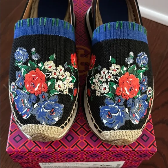 TORY BURCH Daisy Slip-ON Trainer Espadrilles Size 8 New in Box