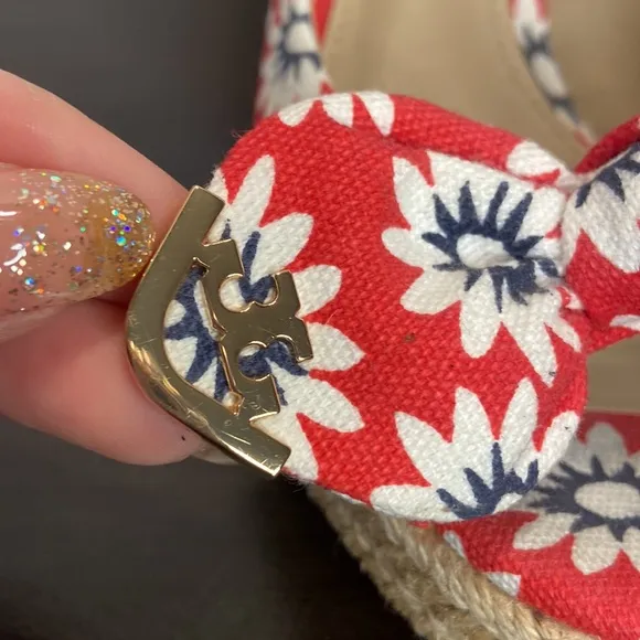Tory Burch Dory Red Floral Canvas Peep Toe Wedge Espadrilles Size 6