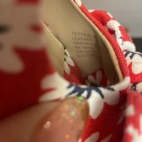 Tory Burch Dory Red Floral Canvas Peep Toe Wedge Espadrilles Size 6