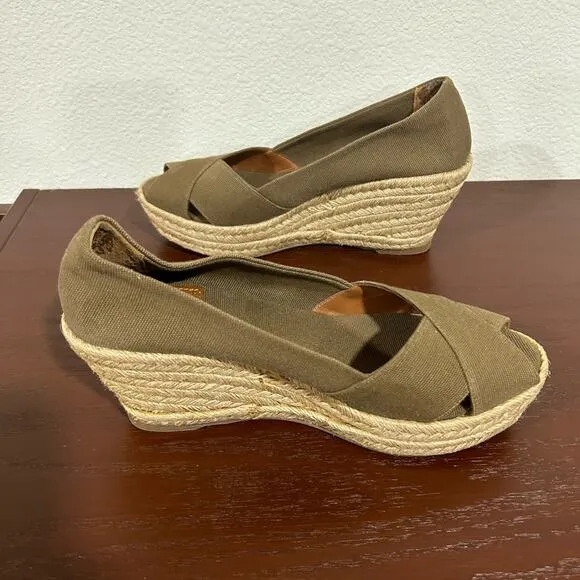 Tory Burch Filipa Peep Toe Wedge Espadrille Tan color Size 9