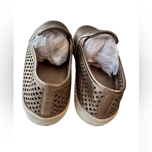 Tory Burch gold slides size 8.5