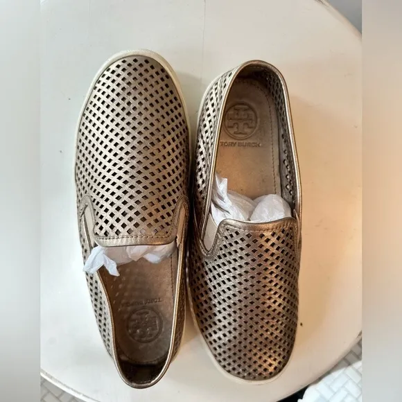 Tory Burch gold slides size 8.5