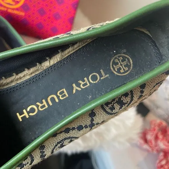 TORY BURCH Green Jacquard 400 Espadrilles Monogram Cap Toe Shoes Slip Ons Sz. 8