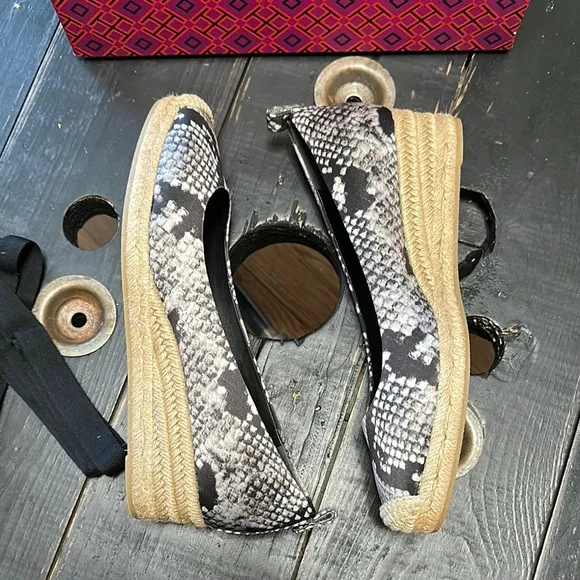 TORY BURCH Heather 40MM Wedge Espadrille - Roccia (Natural) Printed Satin