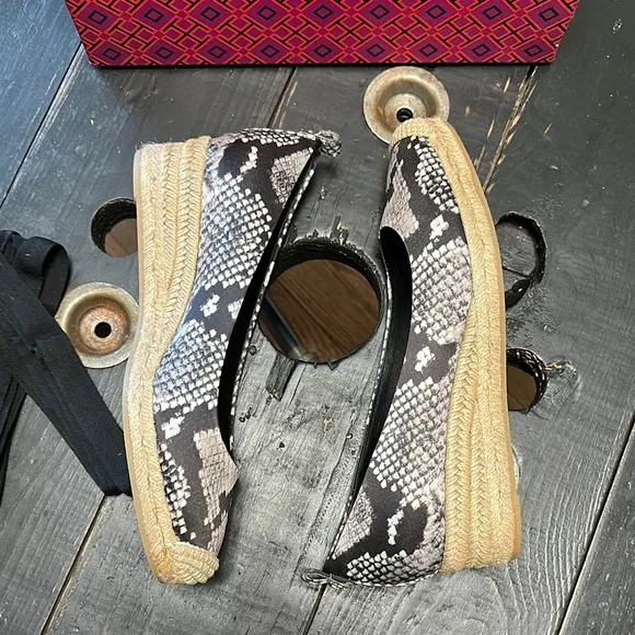 TORY BURCH Heather 40MM Wedge Espadrille - Roccia (Natural) Printed Satin