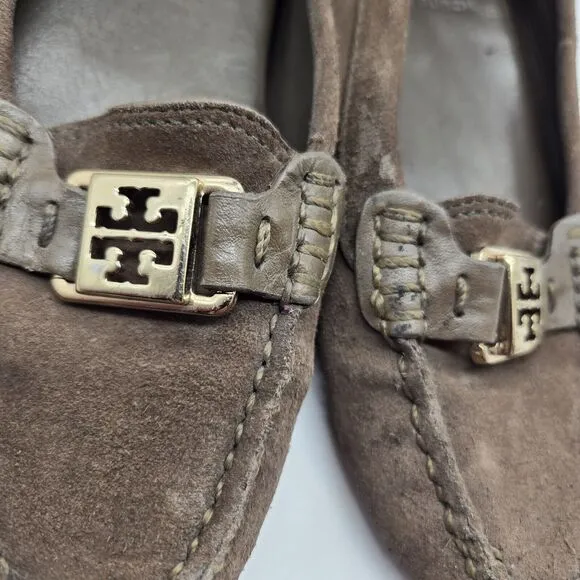 TORY BURCH KENDRICK Drivers Moccasin/Loafer brown Suede leather Gold Logo sz 5.5
