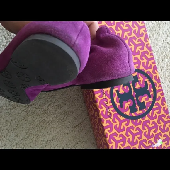 Tory Burch Reva leather suede enamel gold logo Ballet Flats passion purple- 7