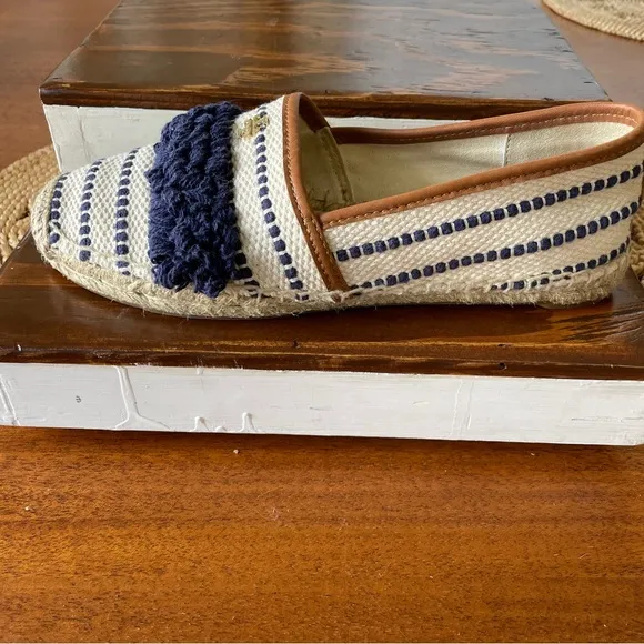 Tory Burch Shaw Fringe Espadrilles Navy and Cream Size 7