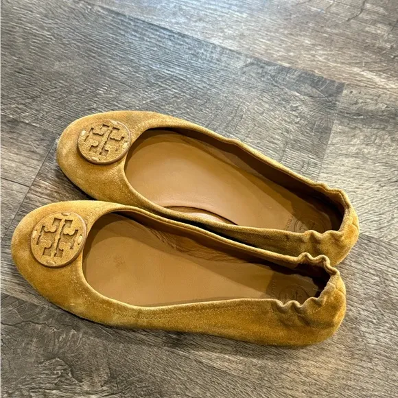Tory Burch Women's Tan Suede Ballet Flats