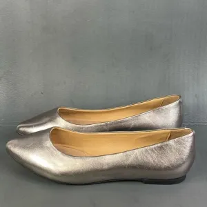 Trotters Estee (Pewter Metallic) Women's Slip-on comfort flats womens size 9.5