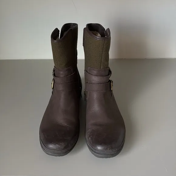 UGG 1005269 Simmens Wool Lined Boots Size 11