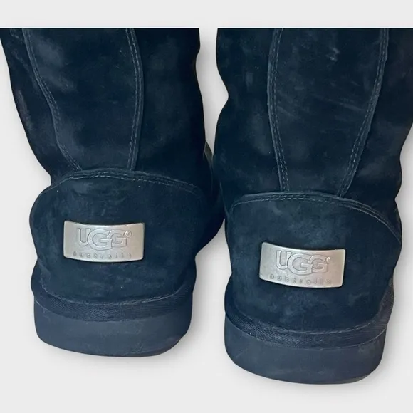 UGG 1892 Montclair Black Lace Up Boots With Fur Trim SZ 8