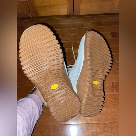 Ugg Adirondack II Boots