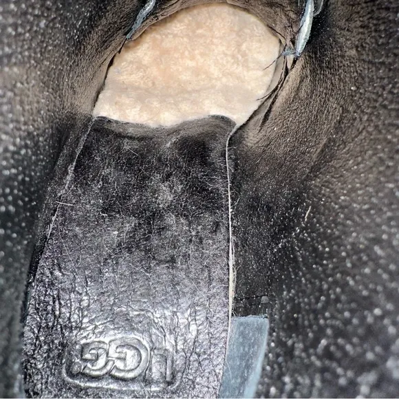 UGG ANALISE EXPOSED FUR BLACK LEATHER HEELED BOOTS SIZE 7