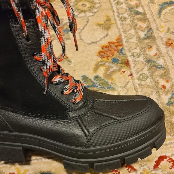 UGG ASHTON ADDIE BOOTS