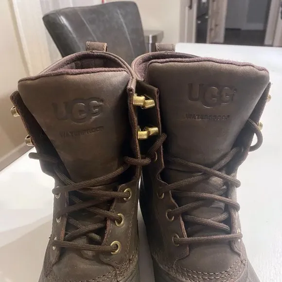 Ugg Australia Men's Rain Boot Stout Brown Yucca Waterproof 1015382‎ Size 9