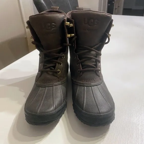 Ugg Australia Men's Rain Boot Stout Brown Yucca Waterproof 1015382‎ Size 9
