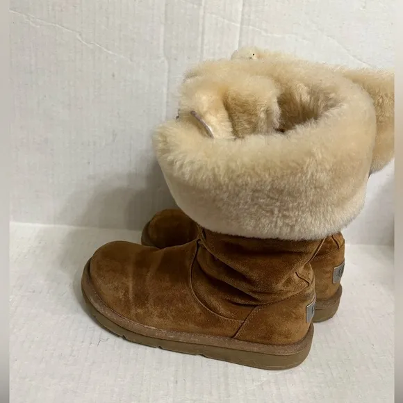UGG Australia Montclair 1892 Leather Lace up Boots
