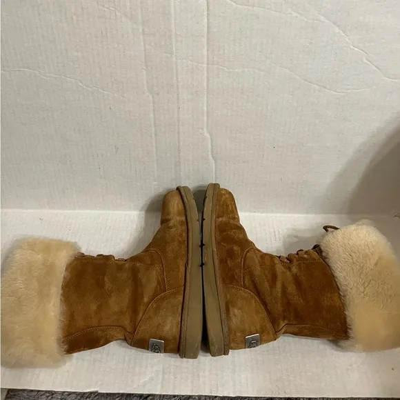 UGG Australia Montclair 1892 Leather Lace up Boots