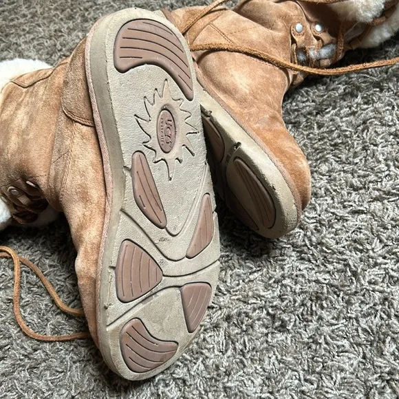 UGG Australia Montclair Chestnut 1892 Lace Up Fur Lined Boots Women’s Size 7
