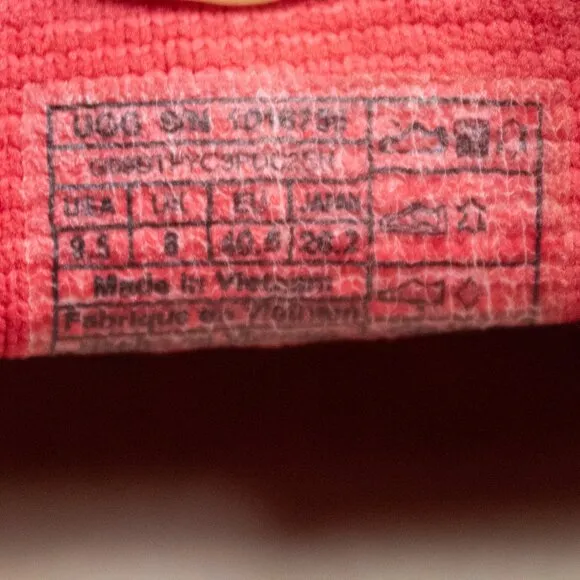 UGG Australia Sammy Red Mesh Knit Sneakers Slip-On Loafers Women's Size 9.5